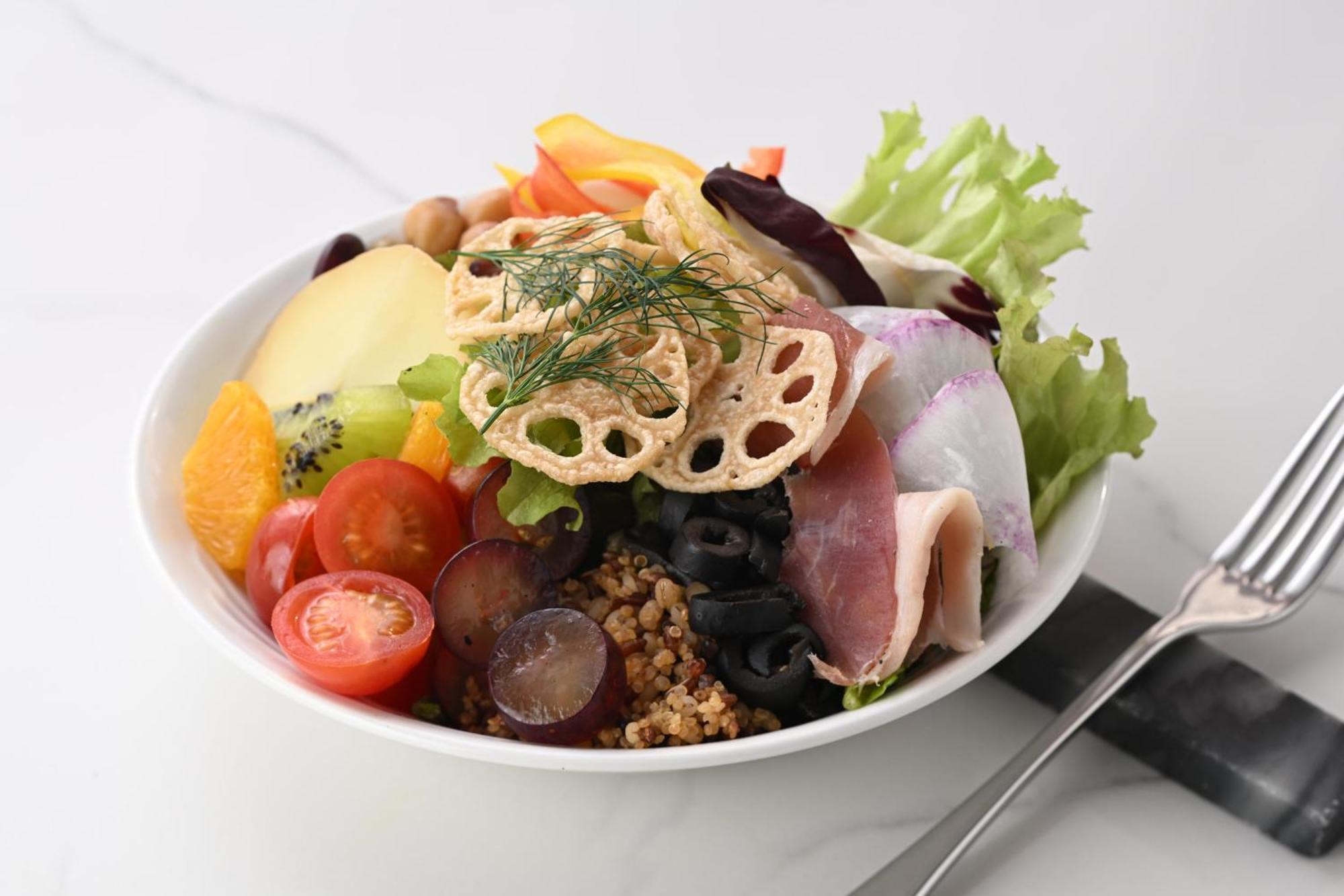 The Royal Park Hotel Iconic Κιότο Εξωτερικό φωτογραφία A salad with lotus root